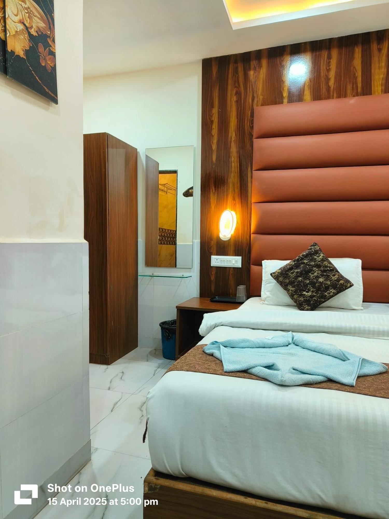 קלנגוטה Hotel Small Daddy Plus מראה חיצוני תמונה