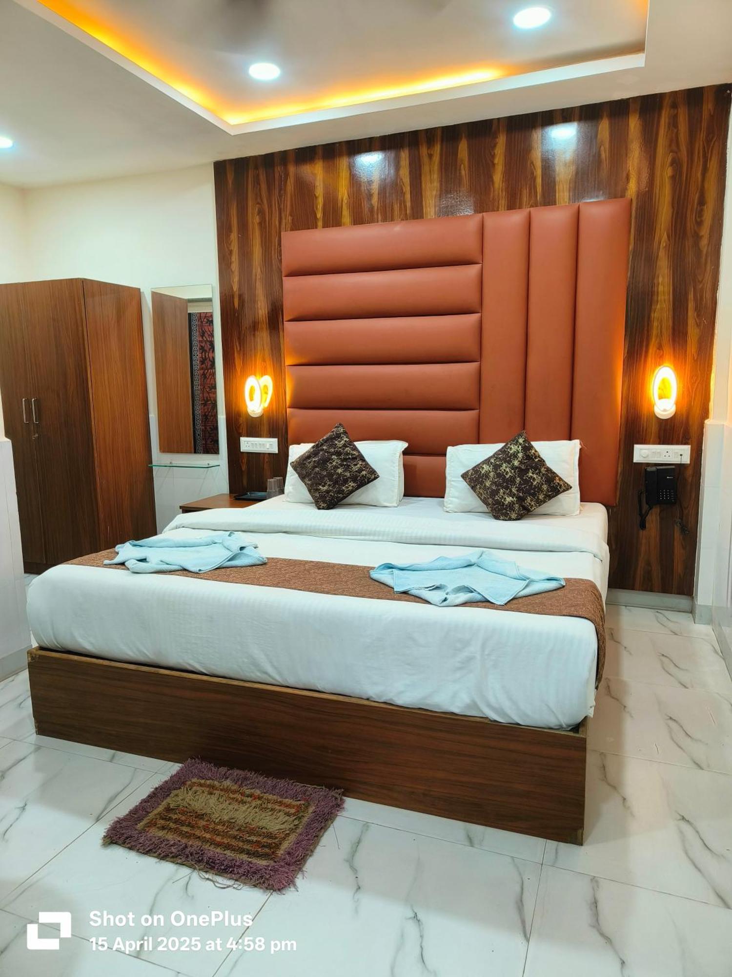 קלנגוטה Hotel Small Daddy Plus מראה חיצוני תמונה