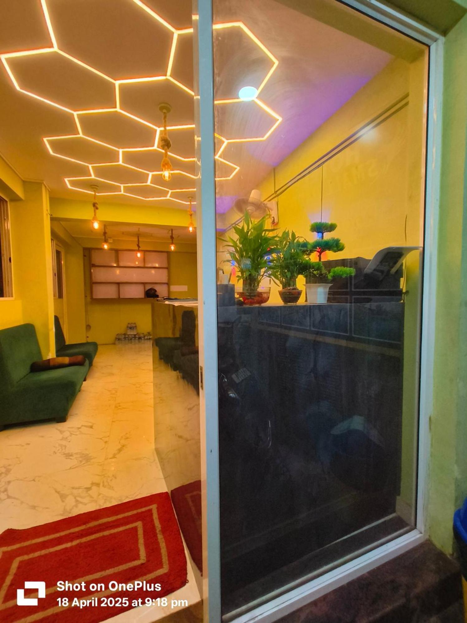 קלנגוטה Hotel Small Daddy Plus מראה חיצוני תמונה