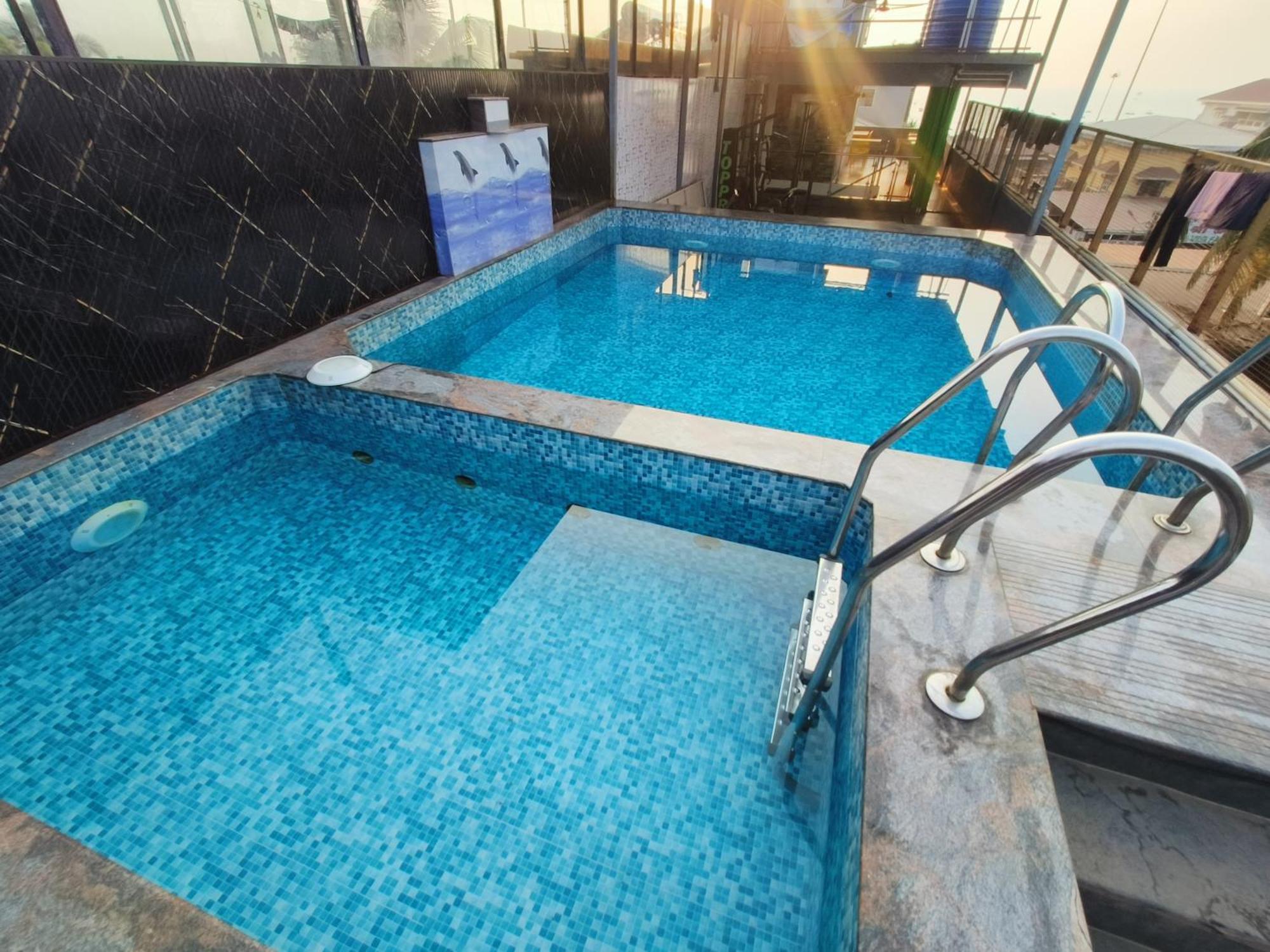 קלנגוטה Hotel Small Daddy Plus מראה חיצוני תמונה